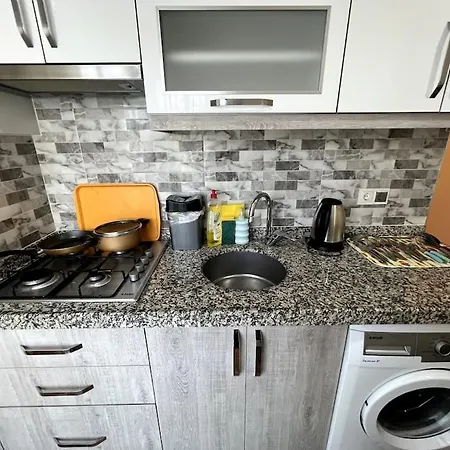 Erasta Avm Yani Konforlu 2+1 '5' Appartement Antalya