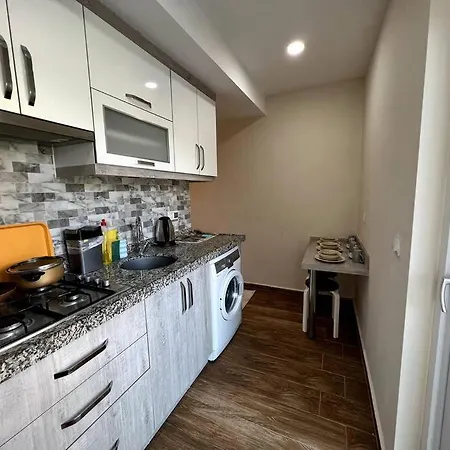 Erasta Avm Yani Konforlu 2+1 '5' Appartement Antalya
