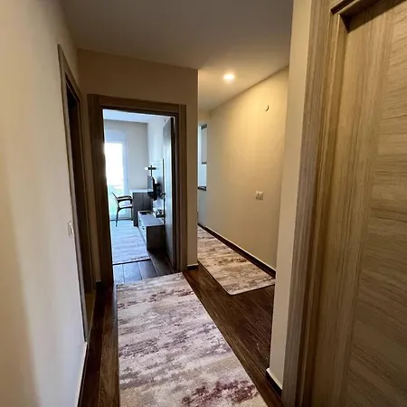 Erasta Avm Yani Konforlu 2+1 '5'